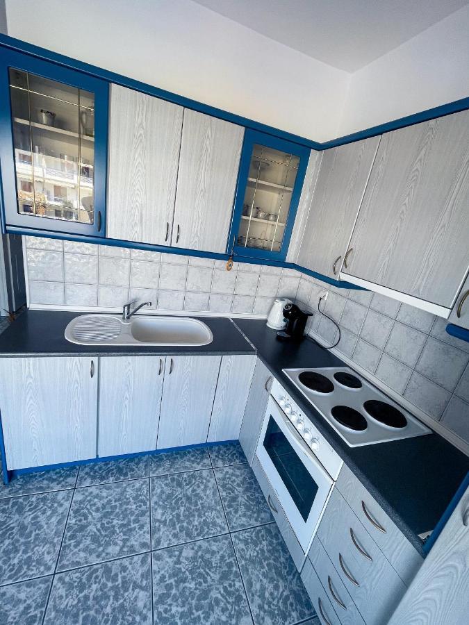 Coastline Apartment Néa Péramos Kültér fotó